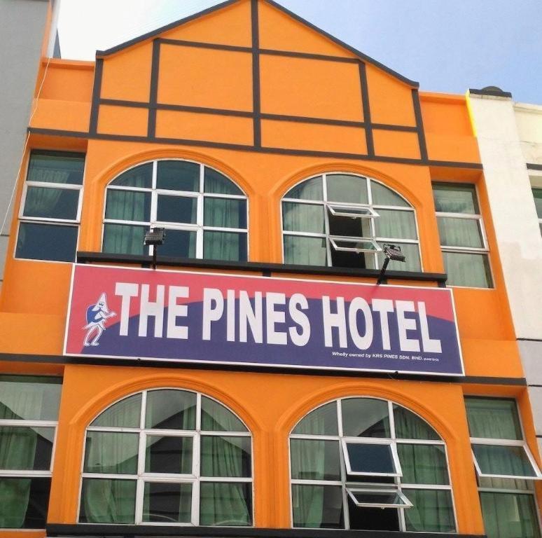 The Pines Hotel Kampung Kuala Terla Exterior photo